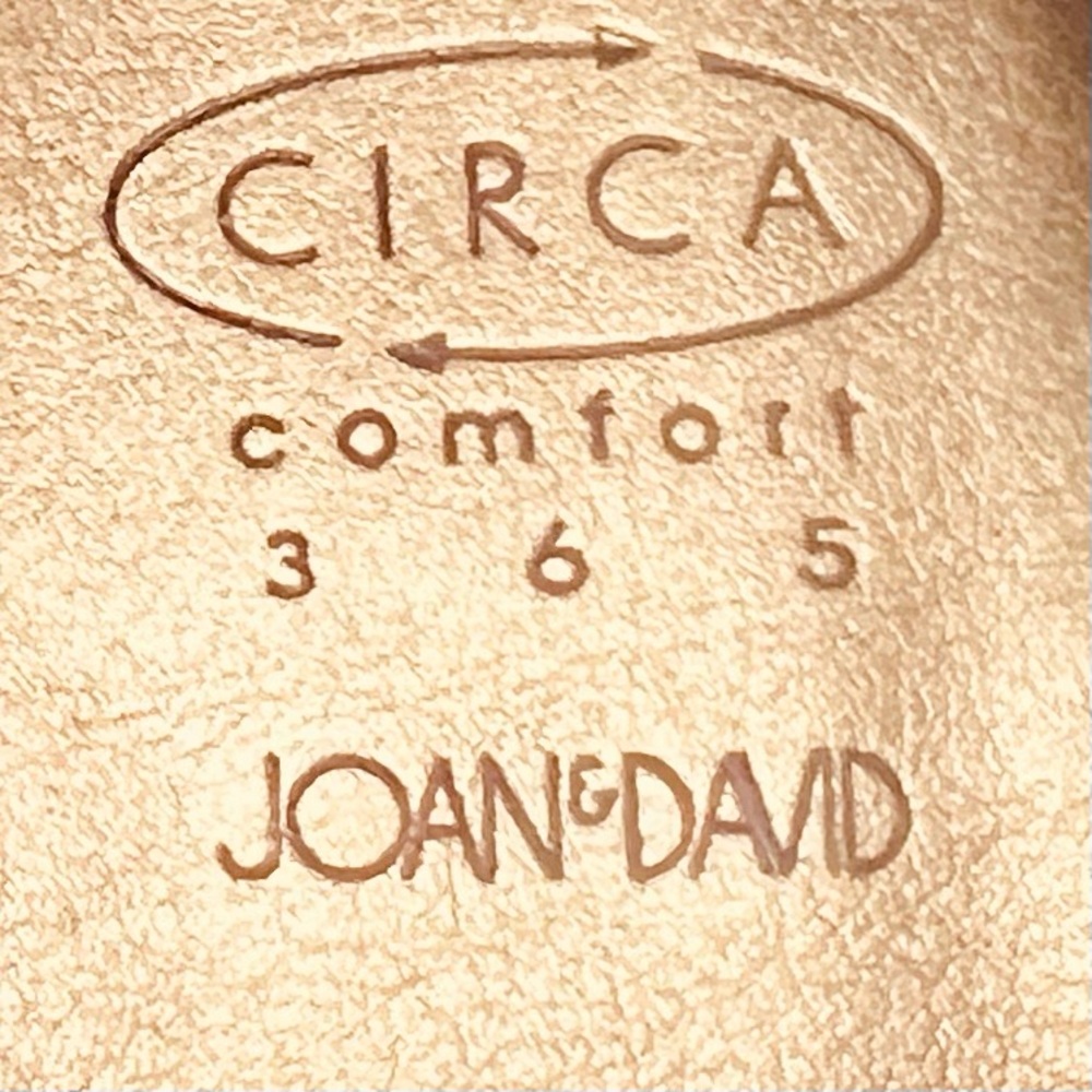 Circa Joan & David Dark Brown Leather Loafer 3” Heel With Gold Buckle Size 9 M - Picture 9 of 10